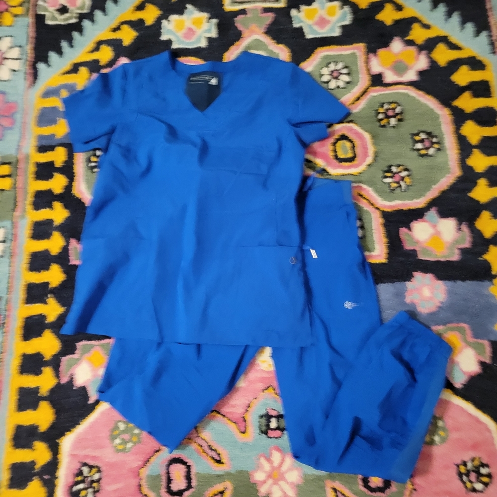 Srubs - White Cross Fit